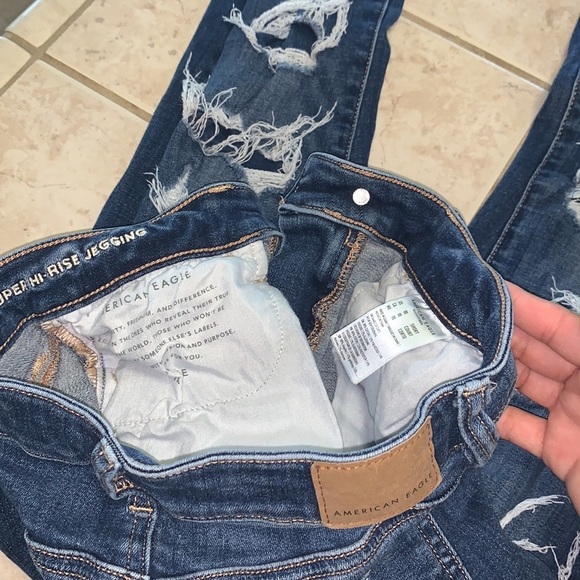 American Eagle - Picture 9 of 9